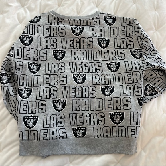 NFL Juniors Collection Las Vegas Raiders Sweatshirt - Picture 4 of 4